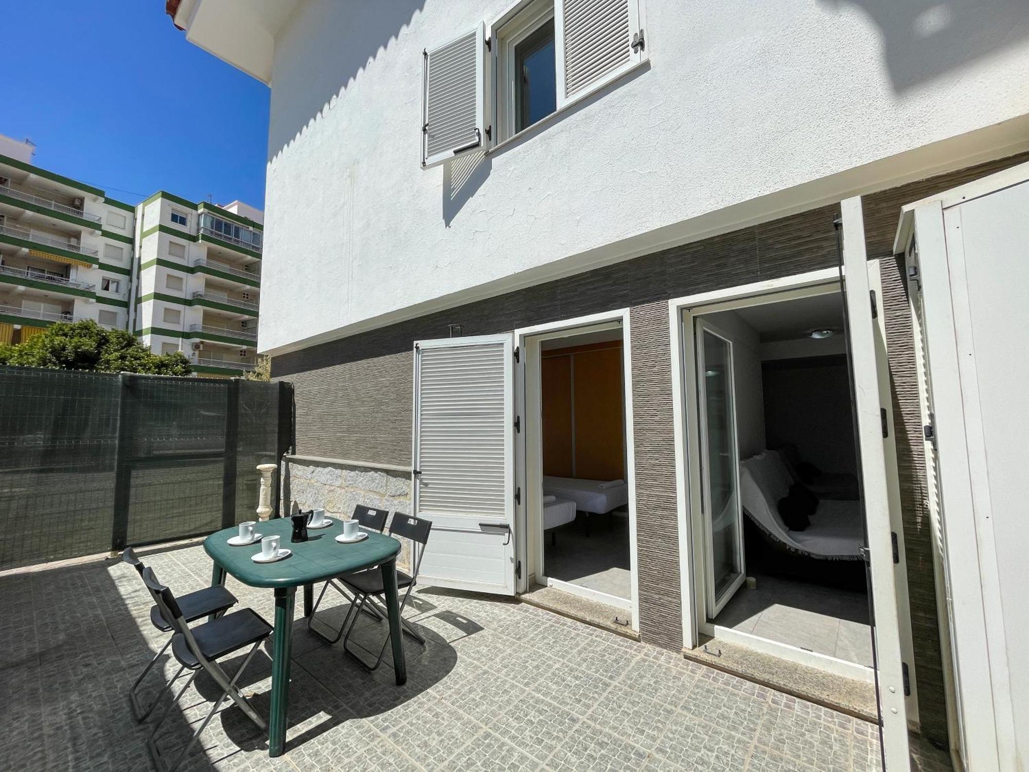 Apartamentos Gandia Familiar 3000 Exteriör bild